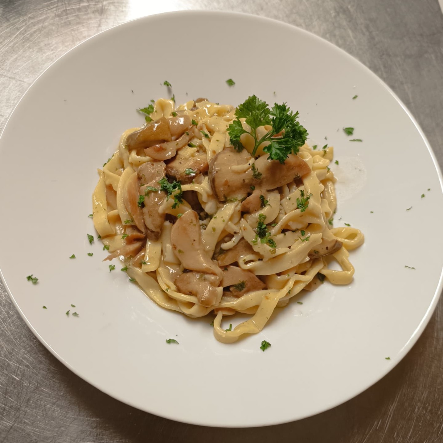 Tagliatelle ai funghi fatte in casa